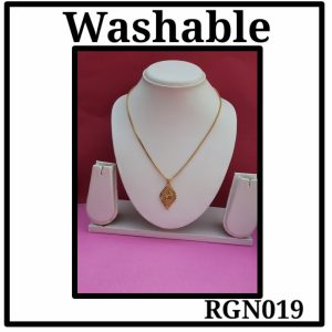 Gold Plated Pendant with Chain (RGN019)